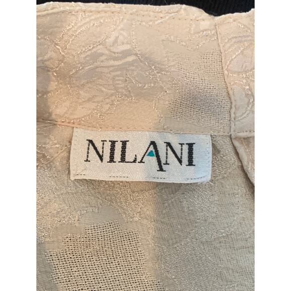 Vintage Cream High Neck Fitted Blouse Sz 4 Back Button - Picture 9 of 10